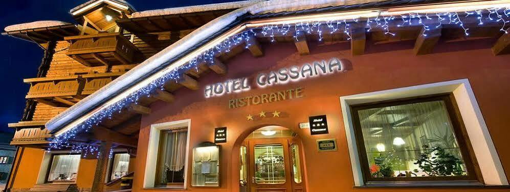 Hotel Ristorante Cassana リヴィーニョ エクステリア 写真